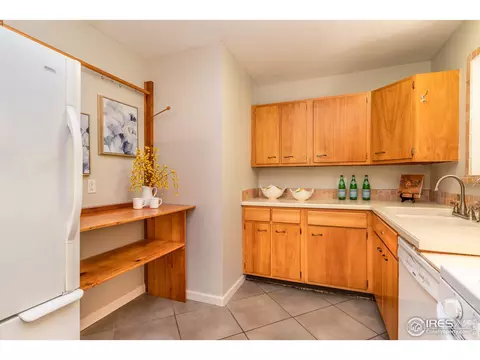 4500 Squires Cir, Boulder, CO 80305 photo 9