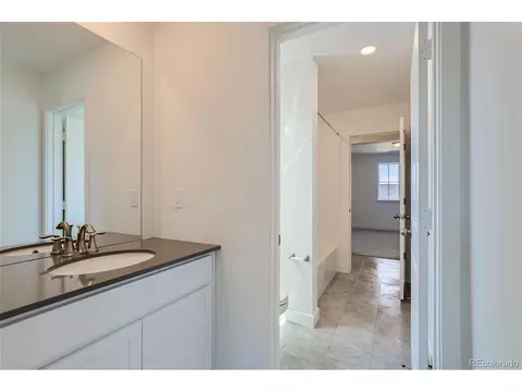24485 Evans Dr, Aurora, CO 80018 photo 15