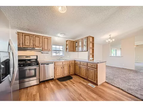 715 2nd, Bennett, CO 80102 photo 8