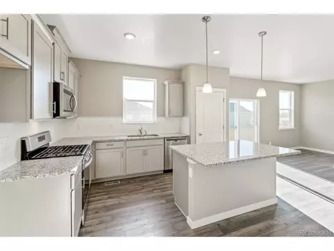 204 S Uriah St, Aurora, CO 80018 photo 10
