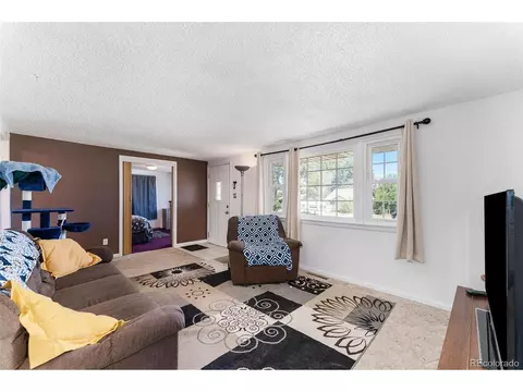 513 Cleveland St, Sterling, CO 80751 photo 4