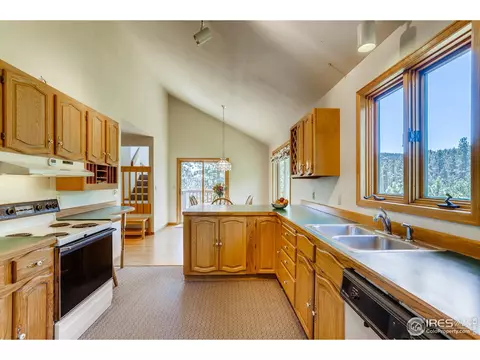 13780 N Saint Vrain Dr, Lyons, CO 80540 photo 14