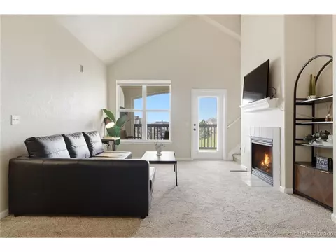 Living - 18939 E Warren Cir #E302, Aurora, CO 80013 photo 3 of 5