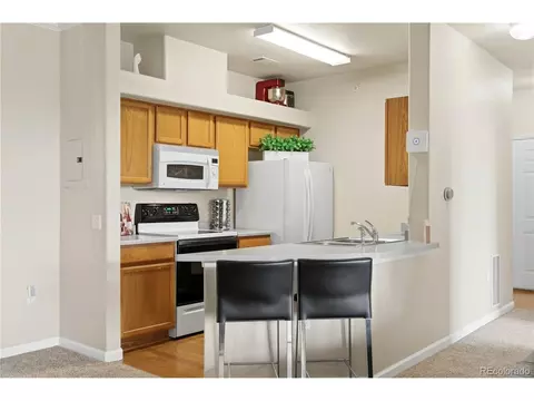Kitchen - 18939 E Warren Cir #E302, Aurora, CO 80013 photo 1 of 3