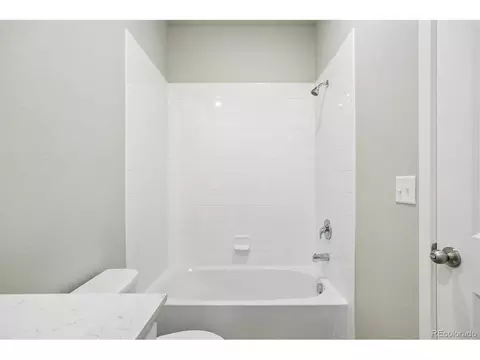 Bath - 971 Cascade Falls St, Severance, CO 80550 photo 4 of 4