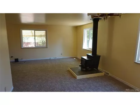 10941 E 6th Pl, Aurora, CO 80010 photo 3