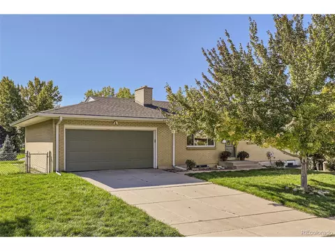 8302 E Lehigh Dr, Denver, CO 80237 photo 3