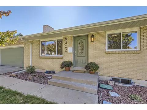 8302 E Lehigh Dr, Denver, CO 80237 photo 4