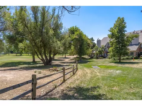 Exterior - 13833 E Lehigh Ave #D, Aurora, CO 80014 photo 3 of 5