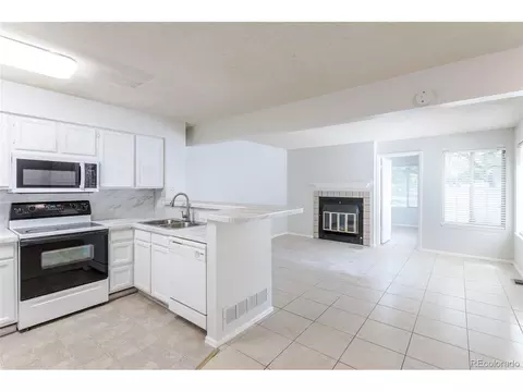 Kitchen - 13833 E Lehigh Ave #D, Aurora, CO 80014 photo 2 of 3