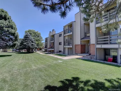 Exterior - 579 Wright St #202, Lakewood, CO 80228 photo 4 of 6