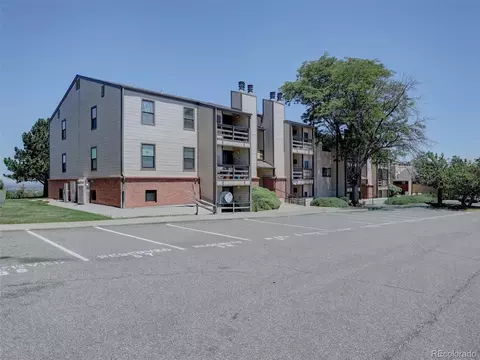 Exterior - 579 Wright St #202, Lakewood, CO 80228 photo 5 of 6