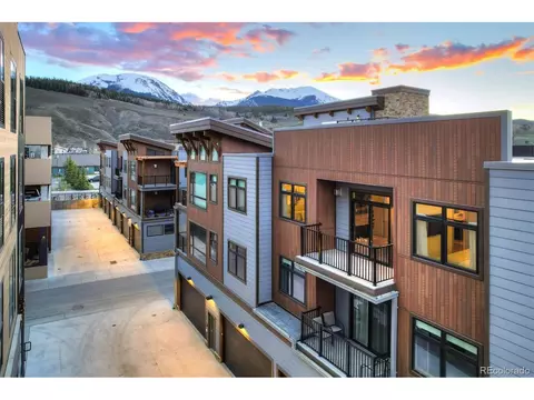 37 W 4th St #303E, Silverthorne, CO 80498