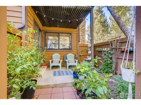 6260 Willow Ln, Boulder, CO 80301 photo 2