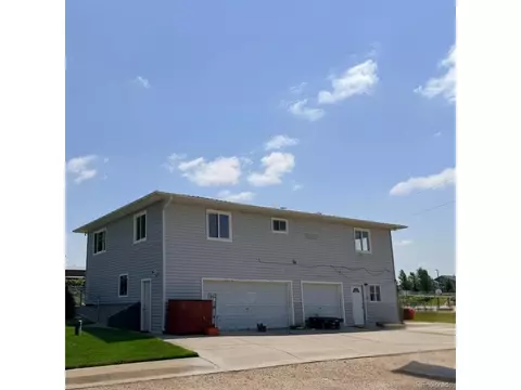 140 3rd Ave, Deer Trail, CO 80105