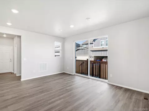 259 E 4th St, Berthoud, CO 80513 photo 6