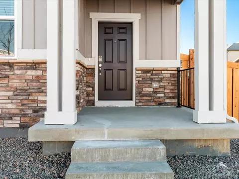 259 E 4th St, Berthoud, CO 80513 photo 3