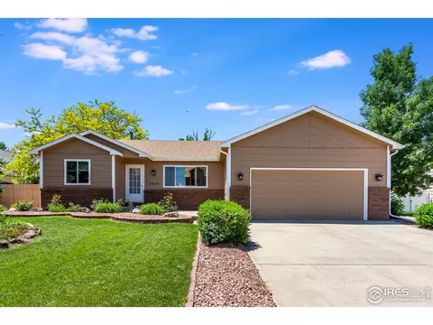 2425 49th Ave Ct, Greeley, CO 80634 photo 1