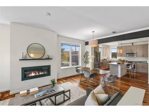 950 W 9th Ave, Denver, CO 80204