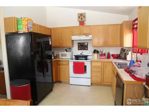 1035 E 25th St Ln, Greeley, CO 80631 photo 5