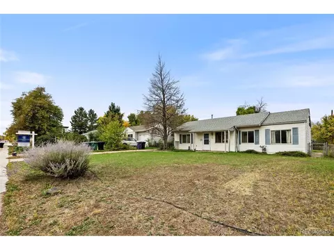 3061 S Dahlia St, Denver, CO 80222