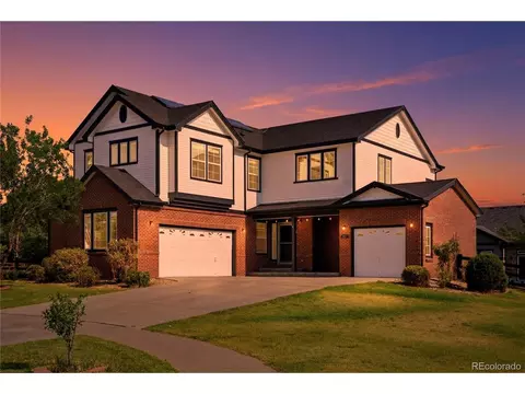 122 N De Gaulle St, Aurora, CO 80018
