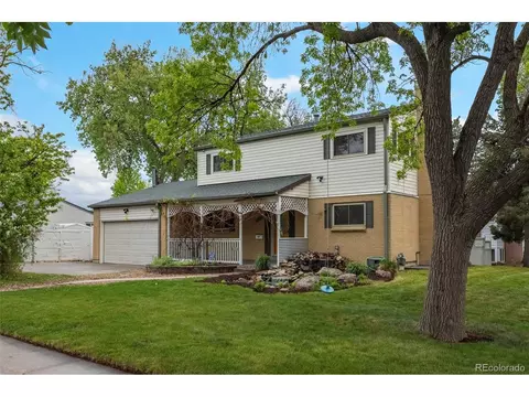 6054 Queen Ct, Arvada, CO 80004 photo 2