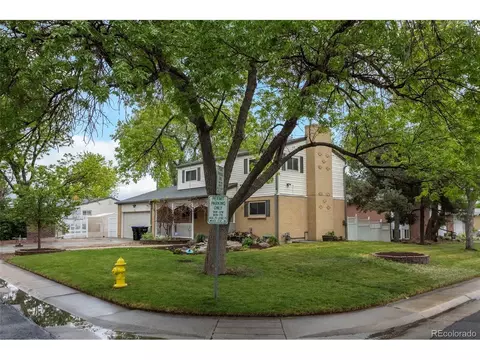 6054 Queen Ct, Arvada, CO 80004
