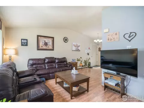 1406 Willow Dr, Berthoud, CO 80513 photo 2