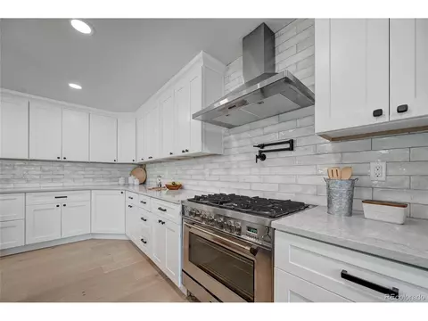21969 Plateau Cir, Morrison, CO 80465 photo 12