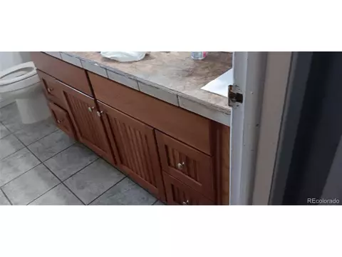 2008 Moline St, Aurora, CO 80010 photo 27