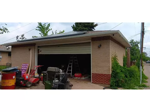 2008 Moline St, Aurora, CO 80010 photo 3