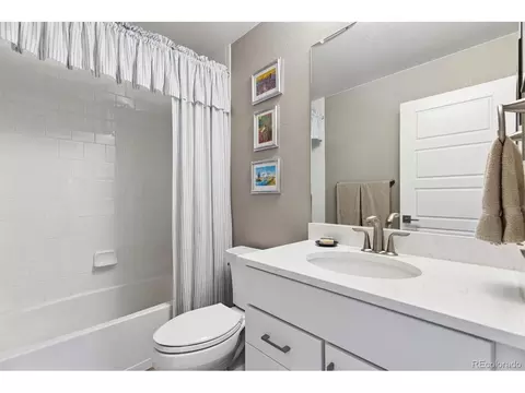Bath - 9340 E 58th Ave, Denver, CO 80238 photo 2 of 2
