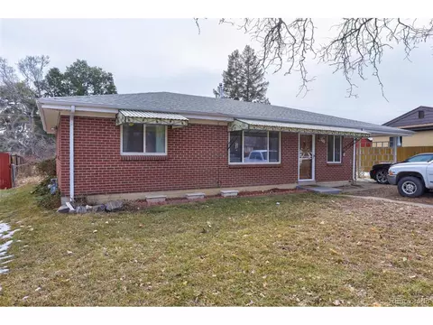 924 Ironton St, Aurora, CO 80010
