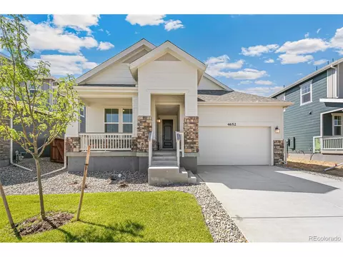 4652 Sunsplash Way, Johnstown, CO 80534