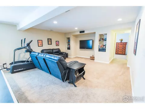 9858 Buffalo St, Longmont, CO 80504 photo 32