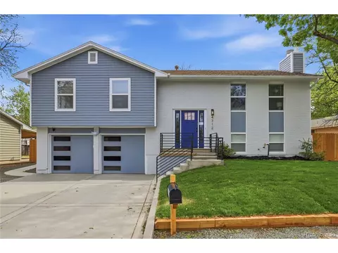 4712 W 69th Dr, Westminster, CO 80030