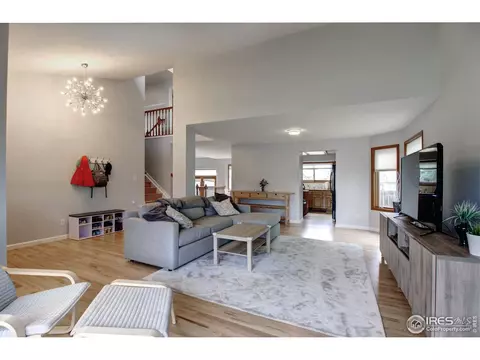 2525 Mapleton Ct, Longmont, CO 80503 photo 3