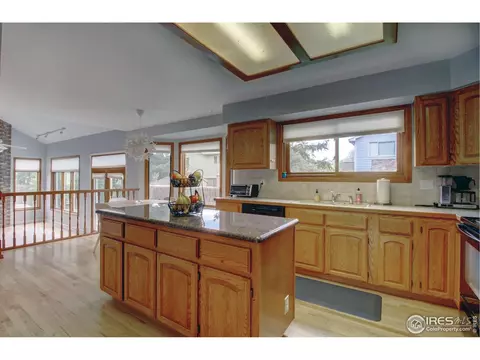2525 Mapleton Ct, Longmont, CO 80503 photo 6