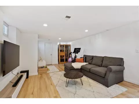 3520 Ivanhoe St, Denver, CO 80207 photo 13