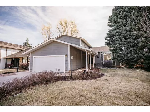 10375 E Weaver Cir, Englewood, CO 80111