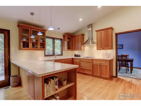5452 Crestone Cir, Boulder, CO 80301 photo 8