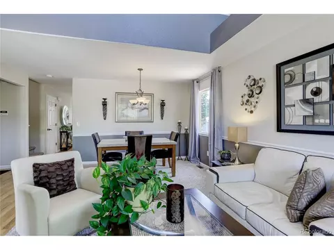 18664 E Harvard Dr, Aurora, CO 80013 photo 4