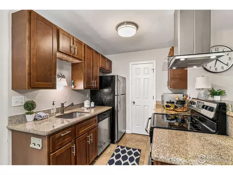 695 Manhattan Dr #8, Boulder, CO 80303 photo 9