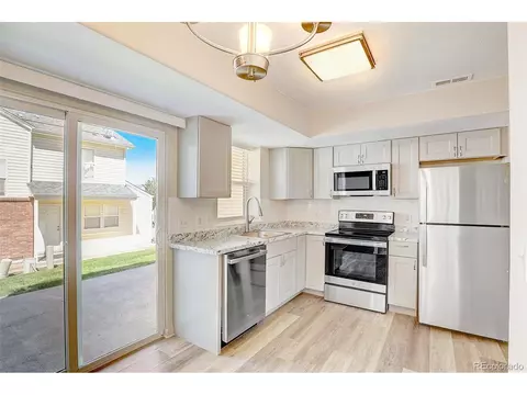 1053 S Quintero St, Aurora, CO 80017