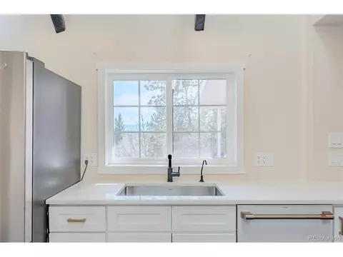 Kitchen - 12581 S Us Hwy 285, Conifer, CO 80433 photo 3 of 3