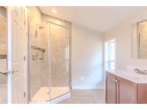 Bath - 12581 S Us Hwy 285, Conifer, CO 80433 photo 5 of 6