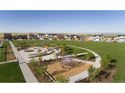 27981 E 10th Dr, Aurora, CO 80018 photo 4