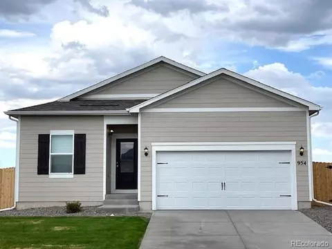 954 Savona Ave, Fort Lupton, CO 80621