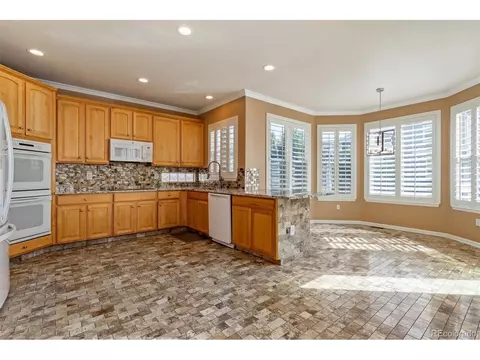 18112 E Ida Pl, Centennial, CO 80015 photo 8